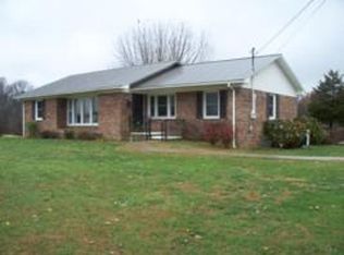8735 Sparta Hwy, Sparta, TN 38583