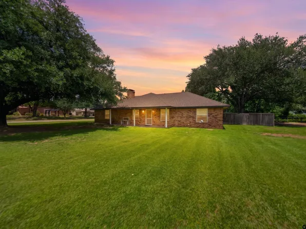 709 S Oak St, Van, TX 75790