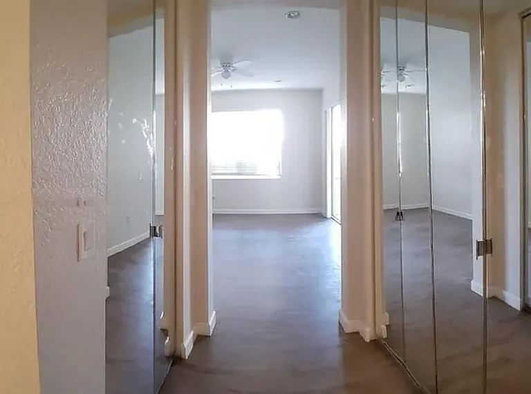 This is a sample photo of the same floor plan. The apartment is under renovation and the photos will be updated when construction is completed. Finishes will be similar but not exactly the same.