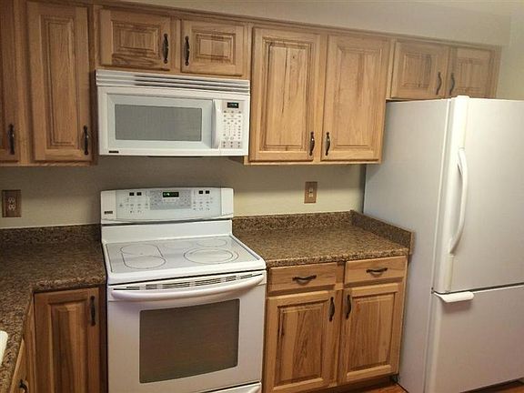 5th image of 3082 Starwood Ct