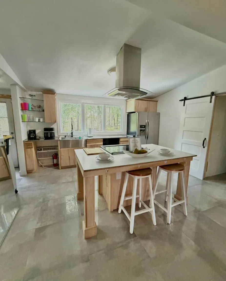 2 bed, 2.0 bath, 1200 sqft, $2,707 — Photo 3