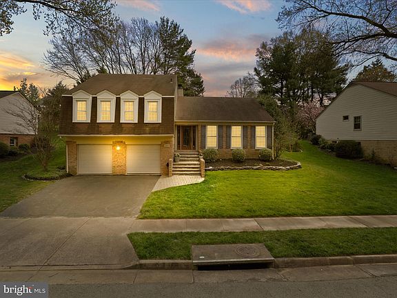 4th image of 6235 Wilmette Dr