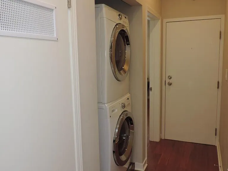 481 Clementina St #E — Photo 5
