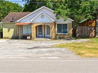 210 W Wahl St, Crosby, TX 77532