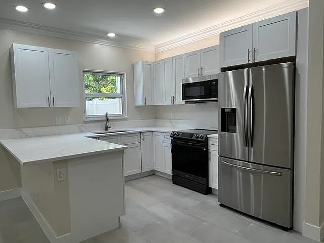 3 bed, 2.5 bath, 1338 sqft, $2,800 — Photo 2