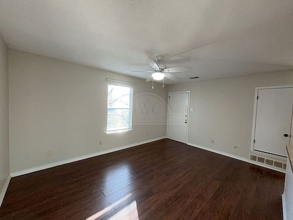 3rd image of 810 N 5th St