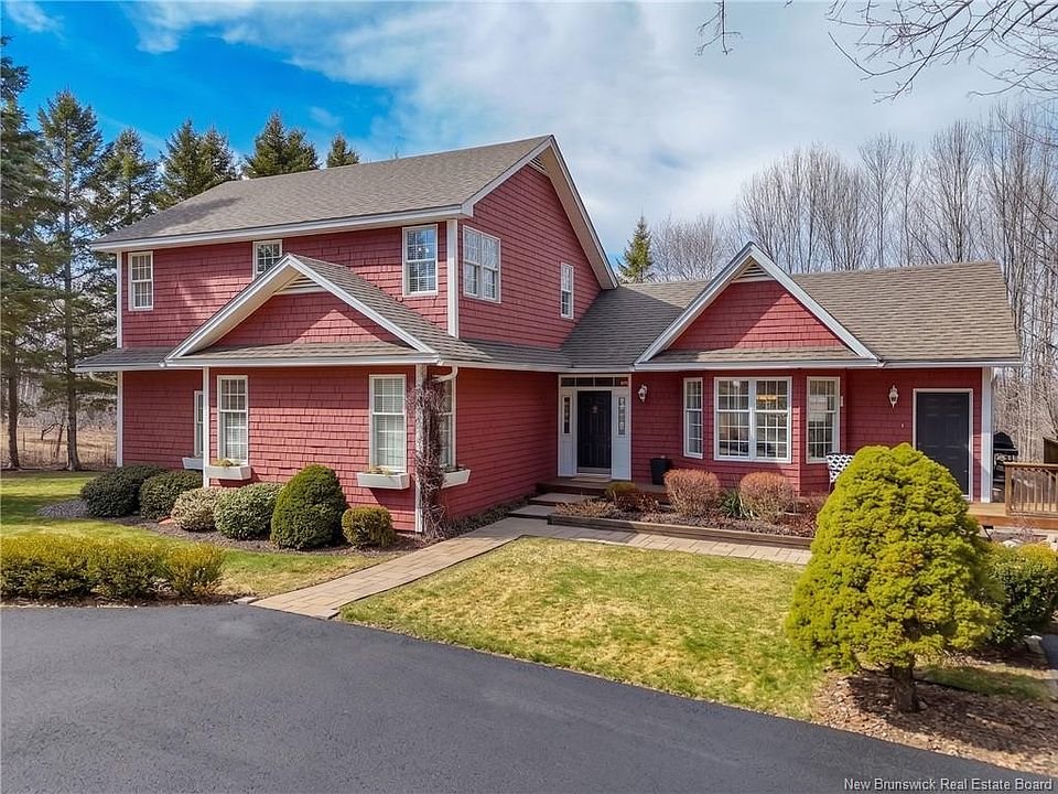 1st image of 473 Golf Club Rd