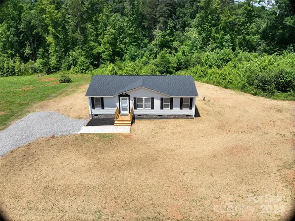 135 Con Lee Dr, Olin, NC 28660