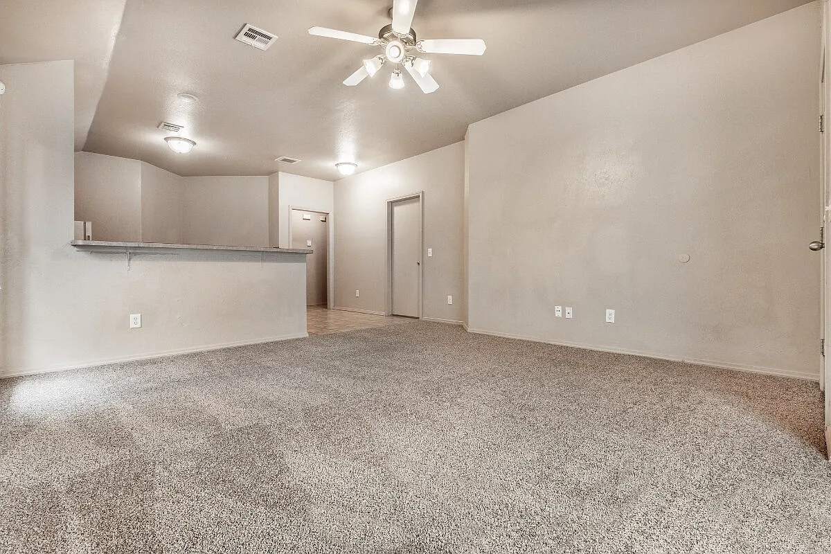 3 bed, 2.0 bath, 1147 sqft, $1,395 — Photo 3