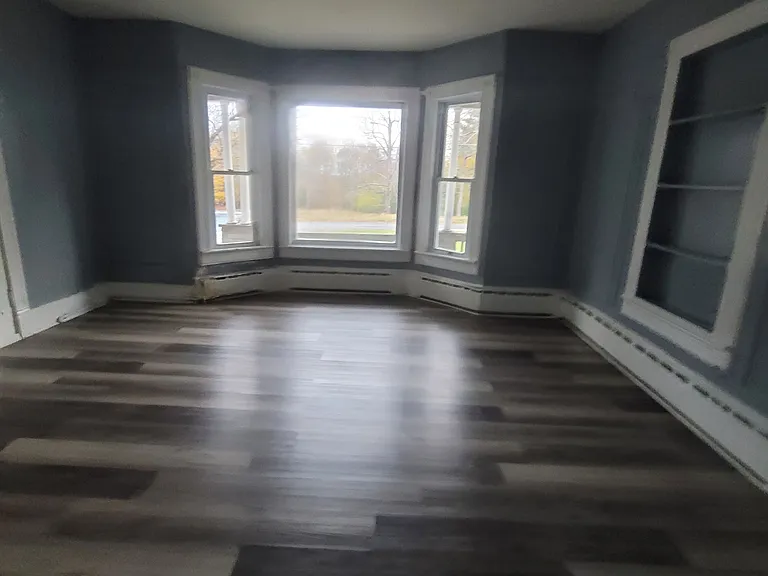90 Champlin Ave #1 — Photo 8