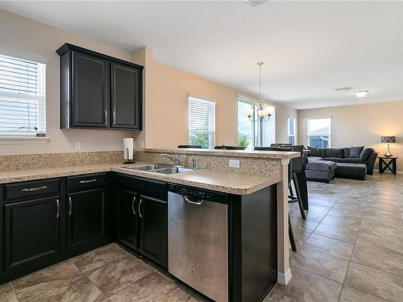 4th image of 6007 Fallglow Ln