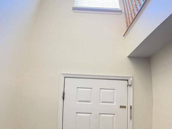 4th image of 12251 Maidstone Ct