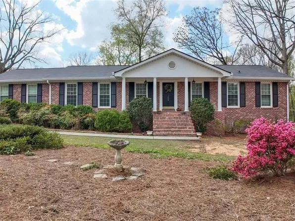 1220 Heritage Hills Cir, Snellville, GA 30078