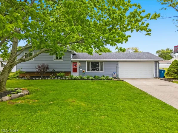 2533 W 37th St, Lorain, OH 44053