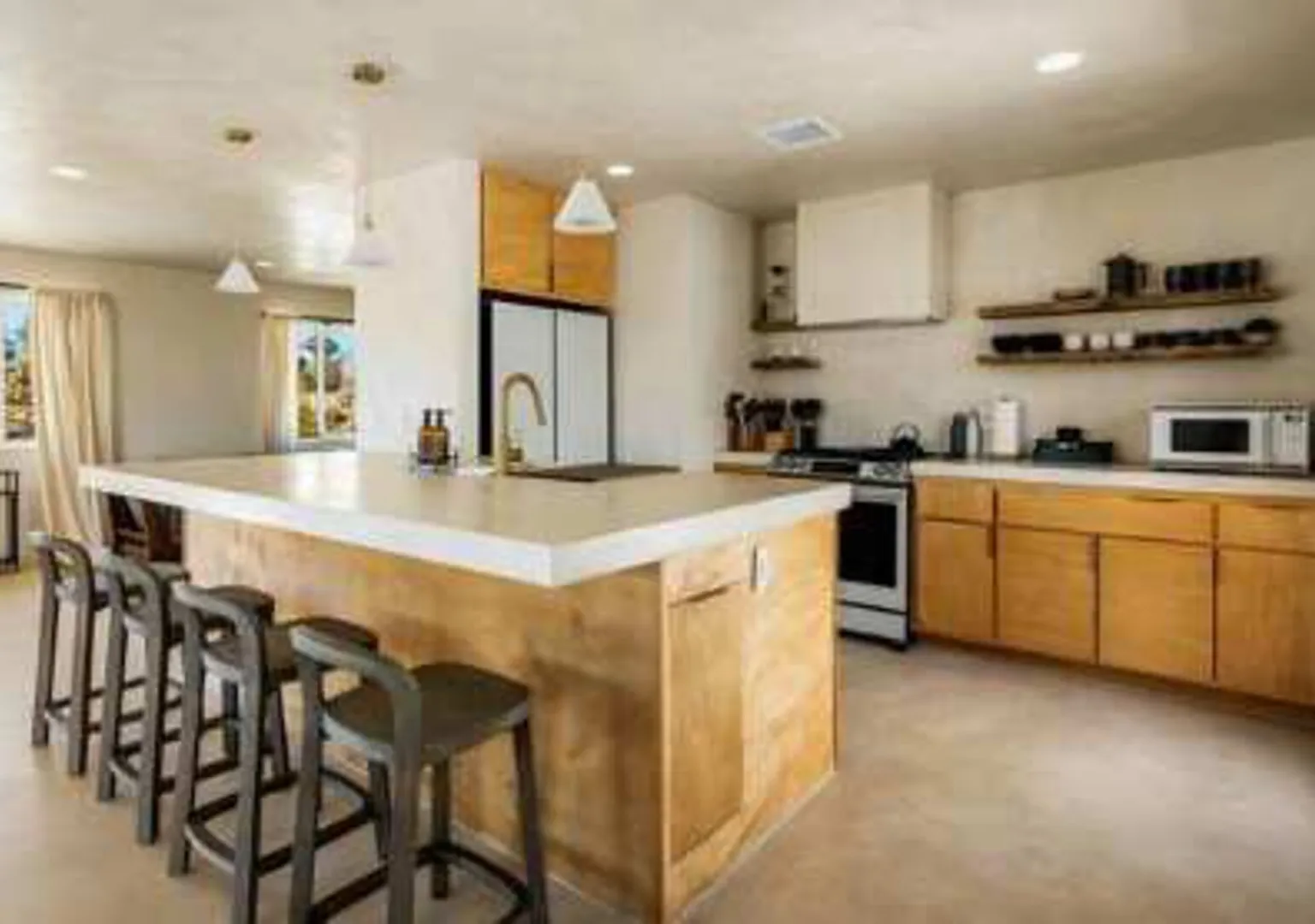 Private Oasis w/ Plunge Pool & Hot Tub, Joshua Tree — Photo 2