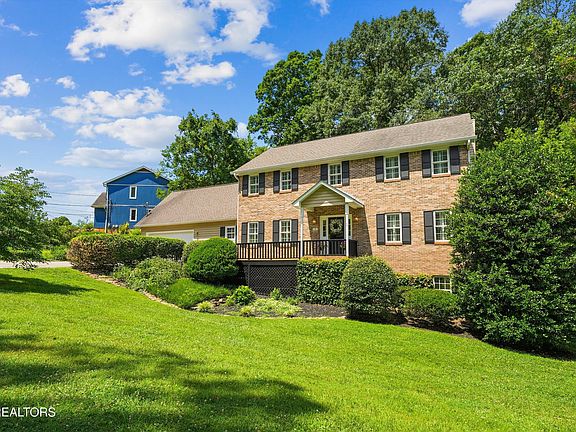 5th image of 1217 Farrington Dr