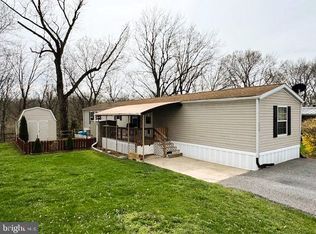 219 Waldorf Dr, York, PA 17404