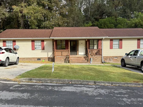 319 Mill Trace Dr, Dalton, GA 30721