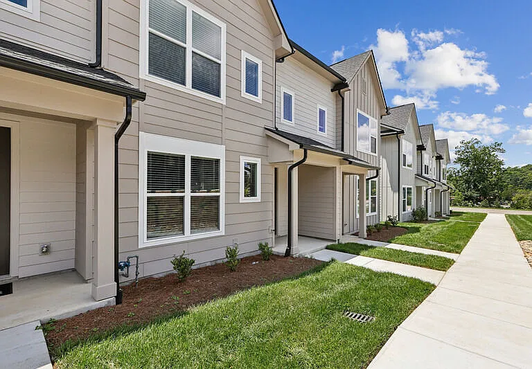 HARMON West Meade by Crescent Communities — Photo 2