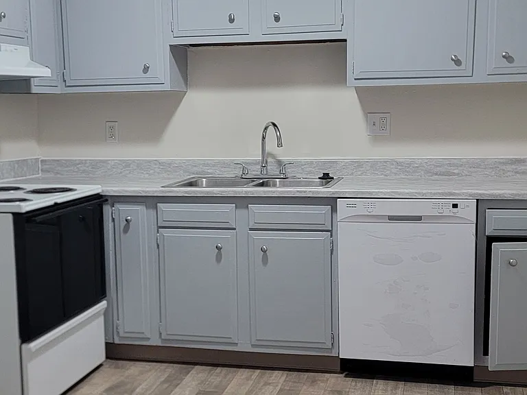 Ravine Apartments — Photo 43