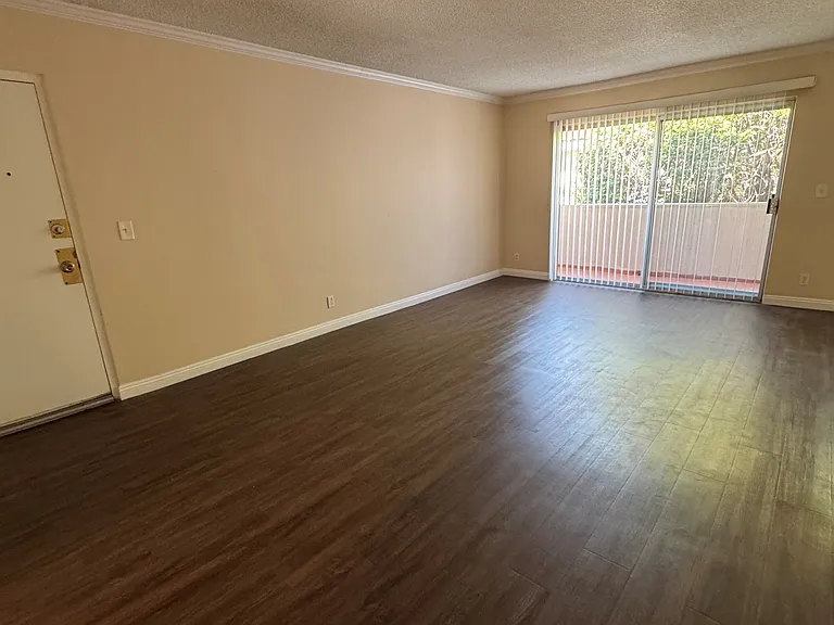 MARGATE VILLA APARTMENTS — Photo 5