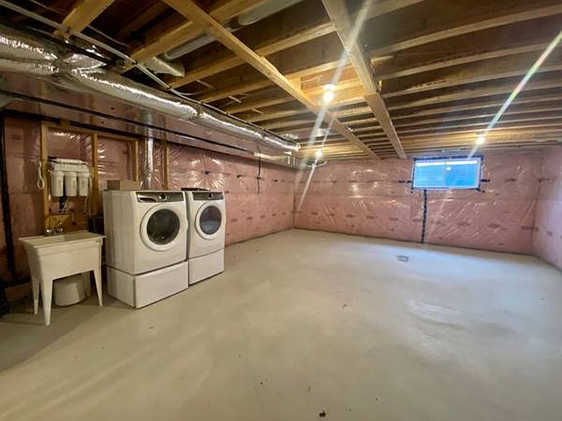 Kitchener House for rent - 3 Bedrooms — photo 8
