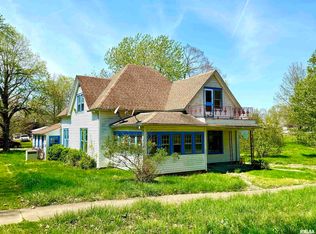 401 S 7th St, Herrin, IL 62948