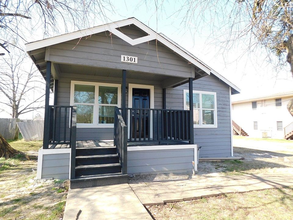 1st image of 1814B Hunt St #1301