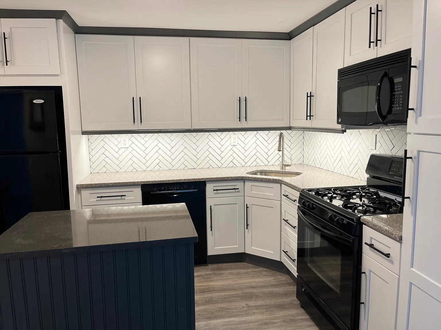 2 bed, $1,950 — Photo 3