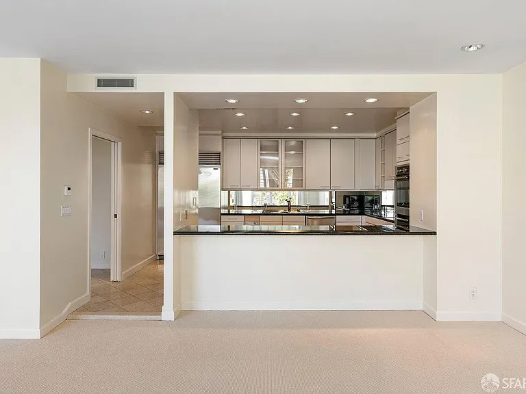 1150 Sacramento St #104 — Photo 7