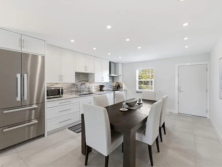 4200 Belair Ln #313 — Photo 3