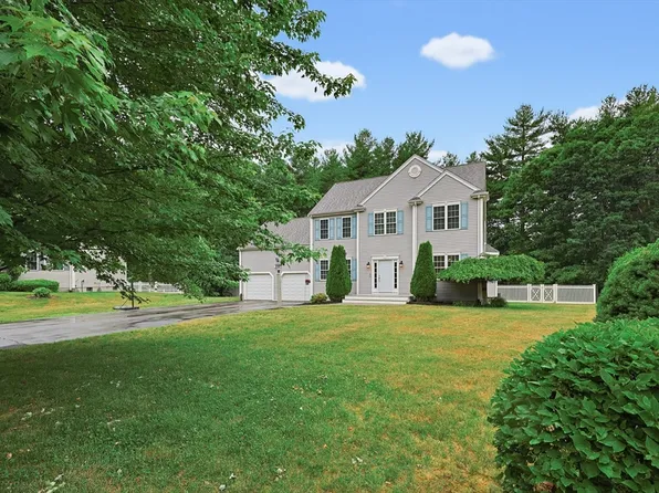 25 Sullivan Way, Foxboro, MA 02035