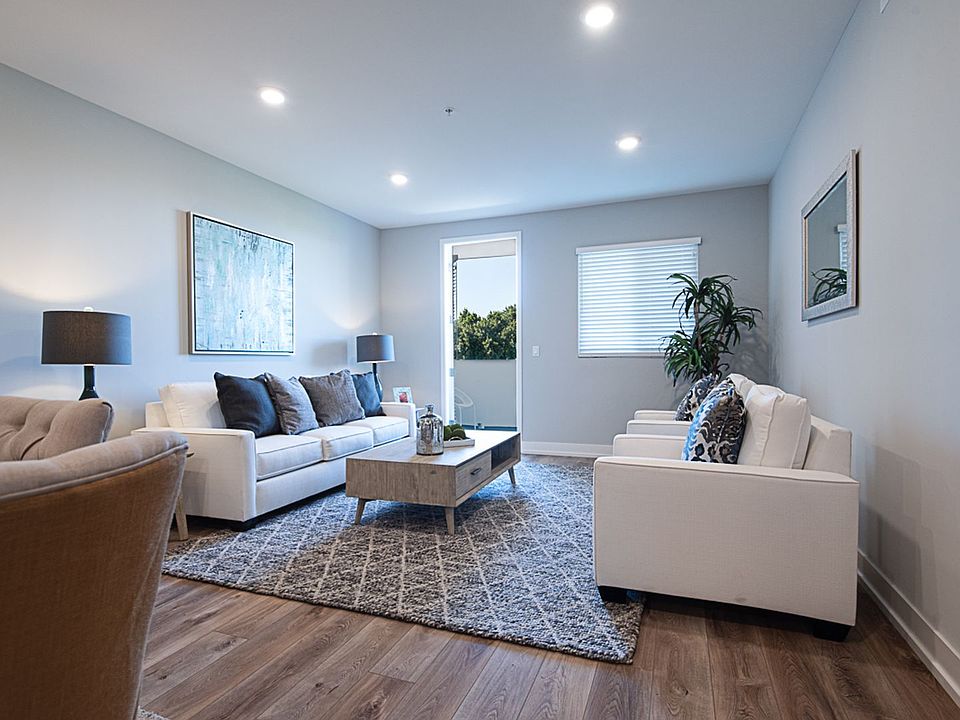 1st image of 18535 Burbank Blvd #303