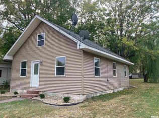 1408 W Monroe St, Herrin, IL 62948