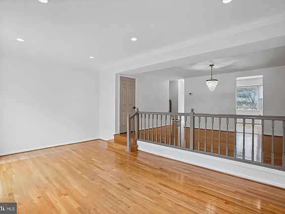 5th image of 6539 Kemper Lakes Ct