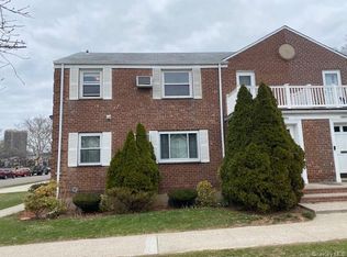 255-36 74th Avenue #G-2, Glen Oaks, NY 11004