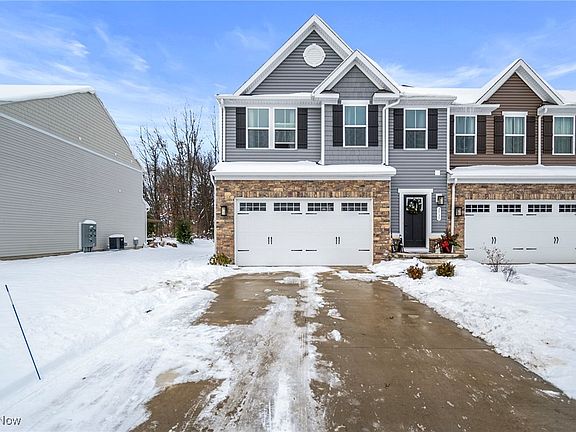 2nd image of 1535 Spruce Hill Dr
