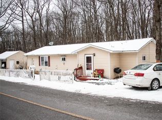 1227 Mount Carmel Dr, Windber, PA
