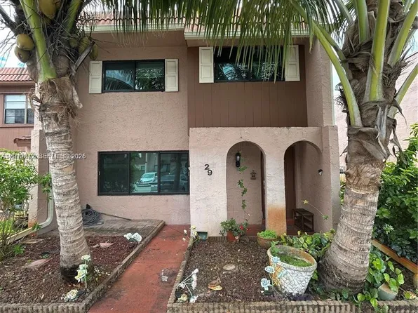 29 Madrid Ln #8-9, Fort Lauderdale, FL 33324