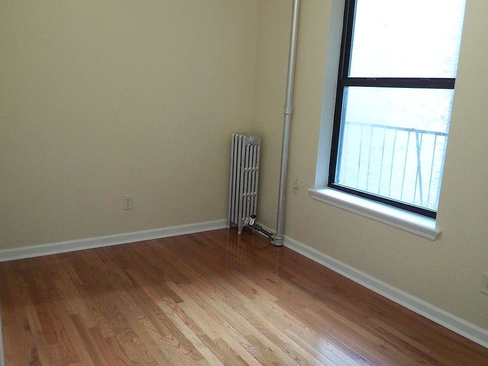 1st image of 192 Bradhurst Ave APT 22