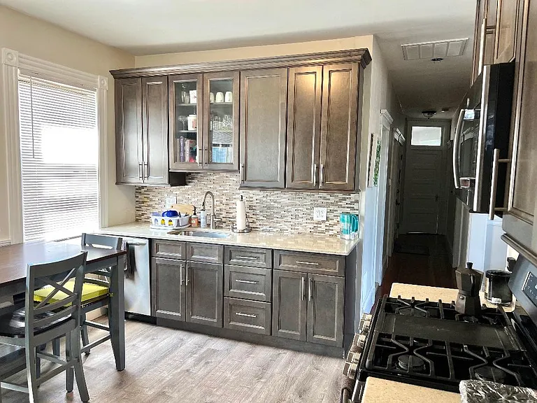 2 Sawyer Ave #3 — Photo 25