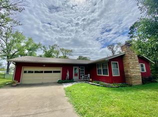 821 Summit St, Cabool, MO 65689