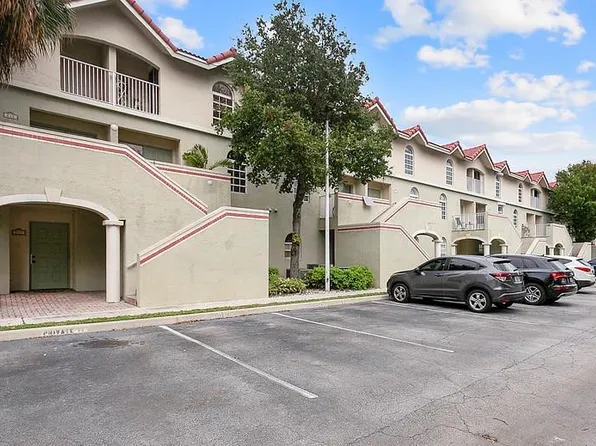 2381 NE 14th Street Causeway #214, Pompano Beach, FL 33062