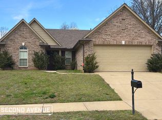 8943 Smith Ranch Dr, Southaven, MS 38671