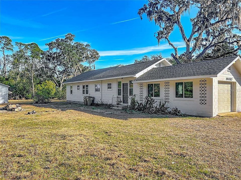 1st image of 19037 Ravenswood Rd