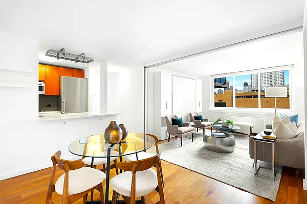 Sold by Compass | media 1