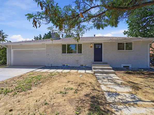 23 University Dr, Longmont, CO 80503