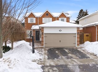 87 Hooper Sq, Clarington, ON L1C4X7