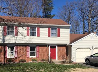 8302 Lindside Way, Springfield, VA 22153