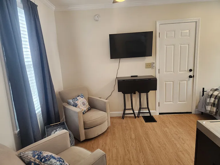 285 Pine St #4-A — Photo 11